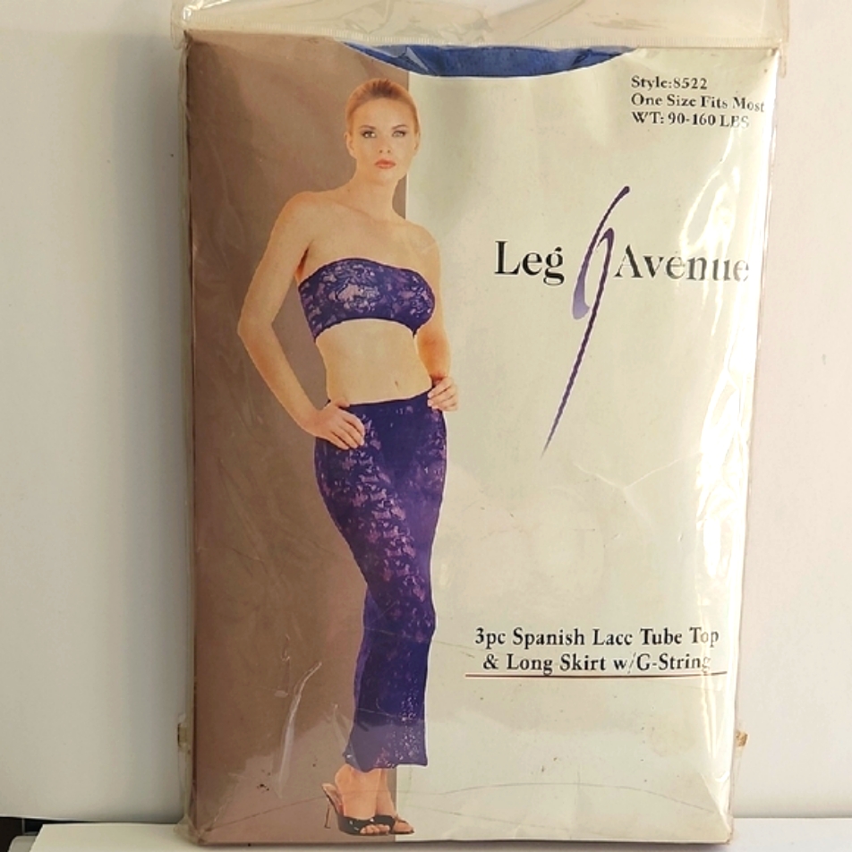 Leg Avenue Spanish Lace Tube Top And Skirt Set